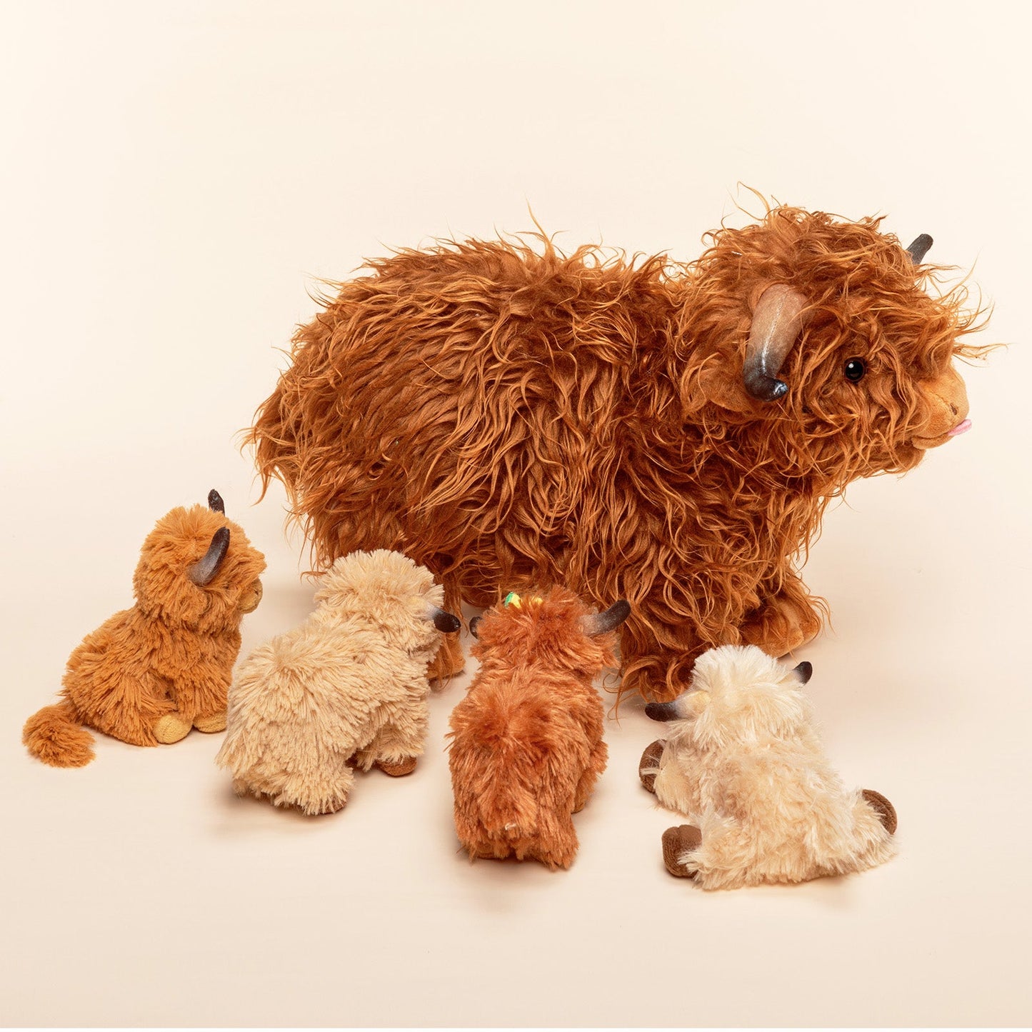 Highland Cow Plush Playset