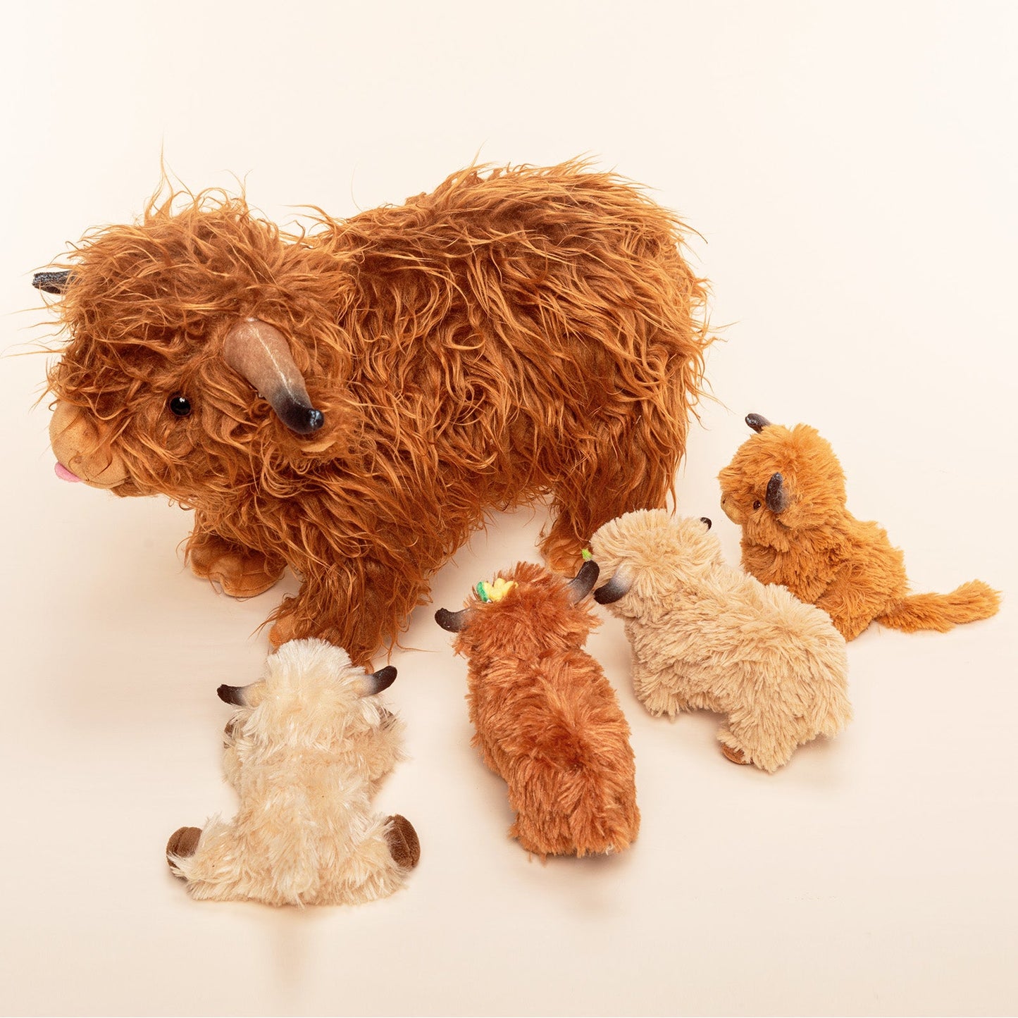 Highland Cow Plush Playset